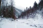Алексей очень редко оборачивается.